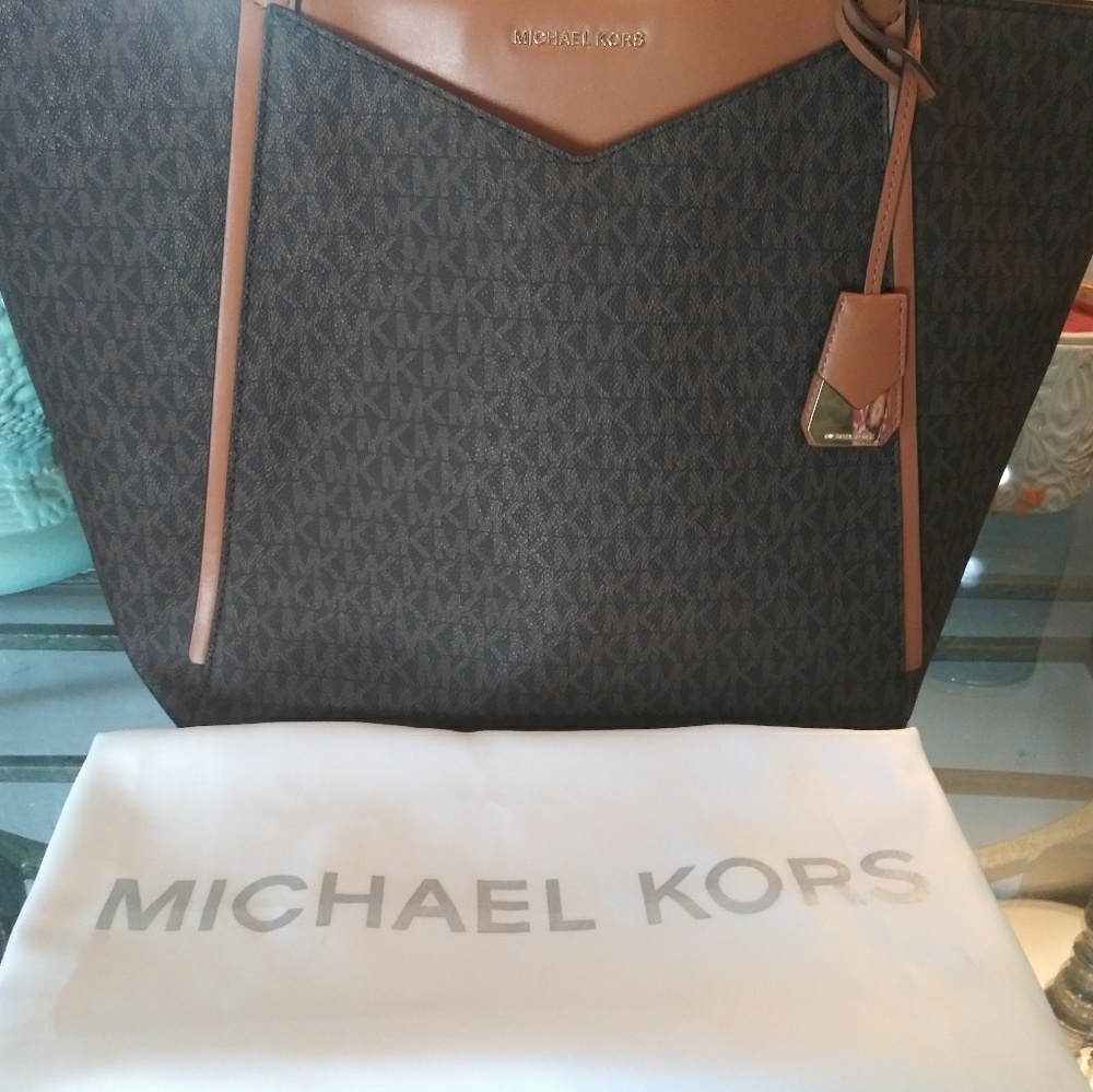 Michael Kors Witney Large Logo Tote